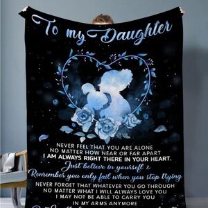 Mother to Daughter Flannel Blanket –Soft All-Season Throw with Heartfelt Message